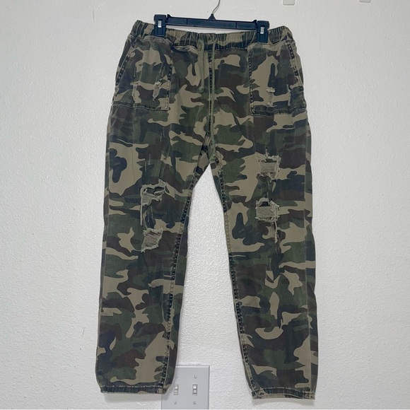 Cato Pants - 📌SOLD📌 Cato | Stretchy Camo Cargo Pants